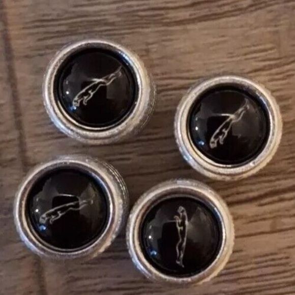 4x Aluminum Jaguar Valve Stem Caps - Picture 1 of 2